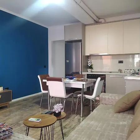 #1 Modern 1br With Balcony In Up-and-coming Hip Area *